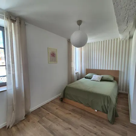 Hébergement de vacances La Place *